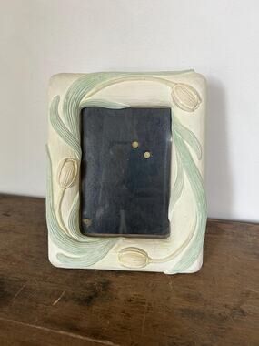 Vintage 1980's Tulip Floral Ceramic 4x6 Picture Frame | Boho Granny Chic Decor